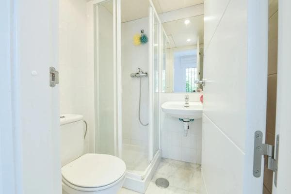 Chalet adosado en venta en Barrio La Carolina-Guadalpín , Marbella thumbnail 2