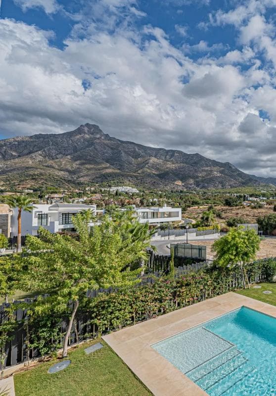 Venta de chalet independiente en Barrio Nagüeles, Marbella
photo 3