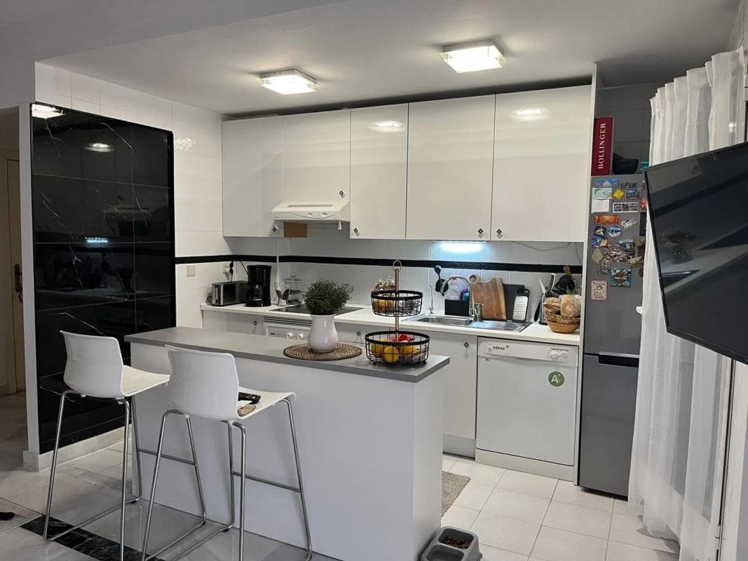 Sale of apartment in Calle Teba, Marbella
photo 4