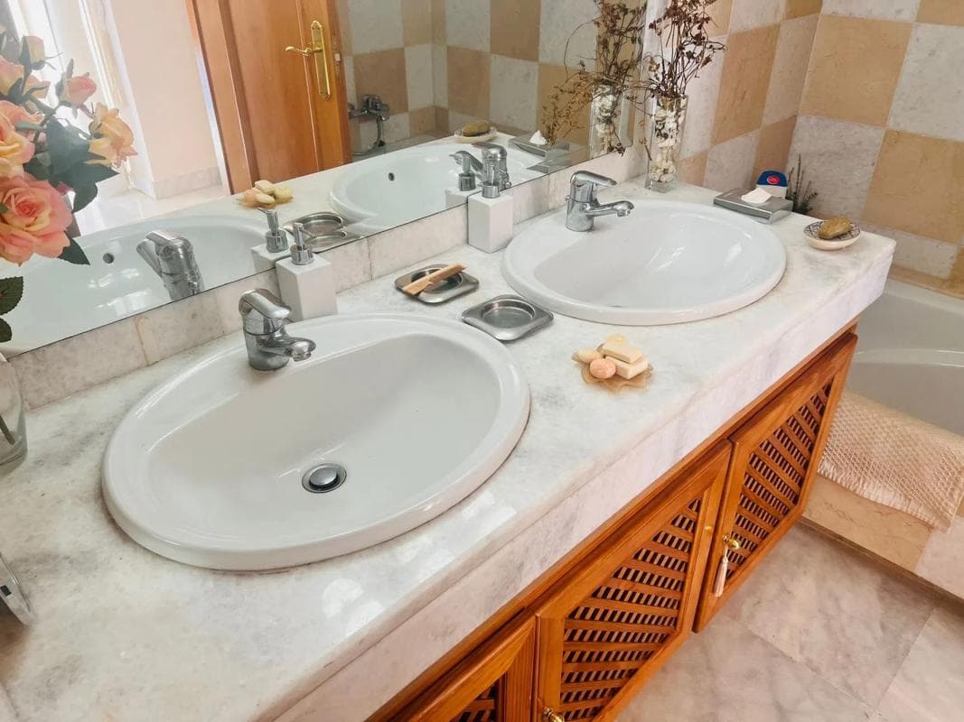 Sale of townhouse in Calle Cecilia Böhl de Faber, 1 , Marbella photo 4