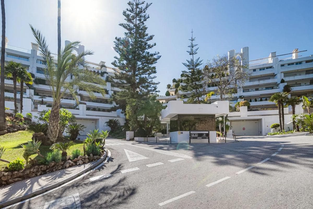 Sale of apartment in Barrio Lomas de Marbella Club, Marbella
photo 4