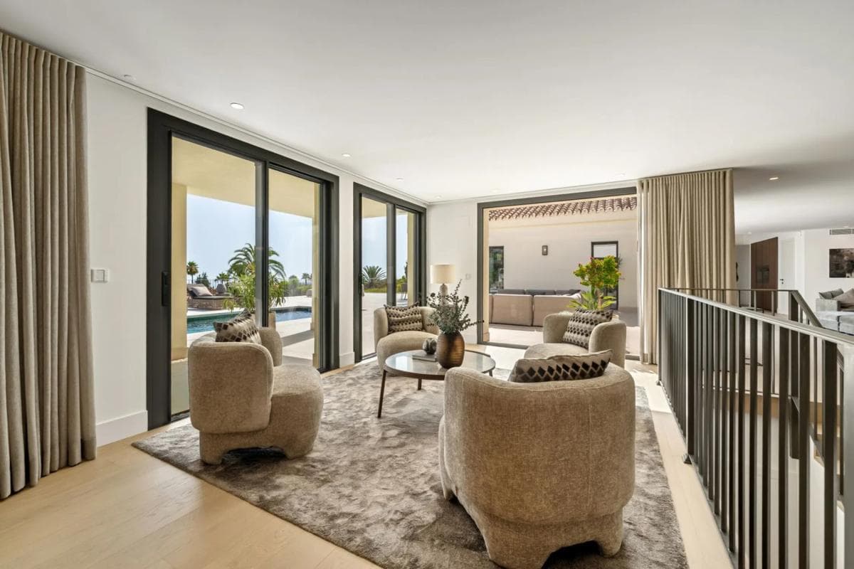 Sprzedaż niezależnego domku jednorodzinnego w Barrio Sierra Blanca, Marbella photo 3