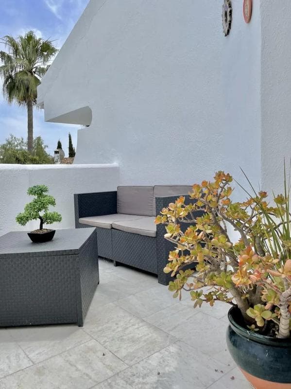 Sale of townhouse in Calle Monte Mayor , Marbella photo 2