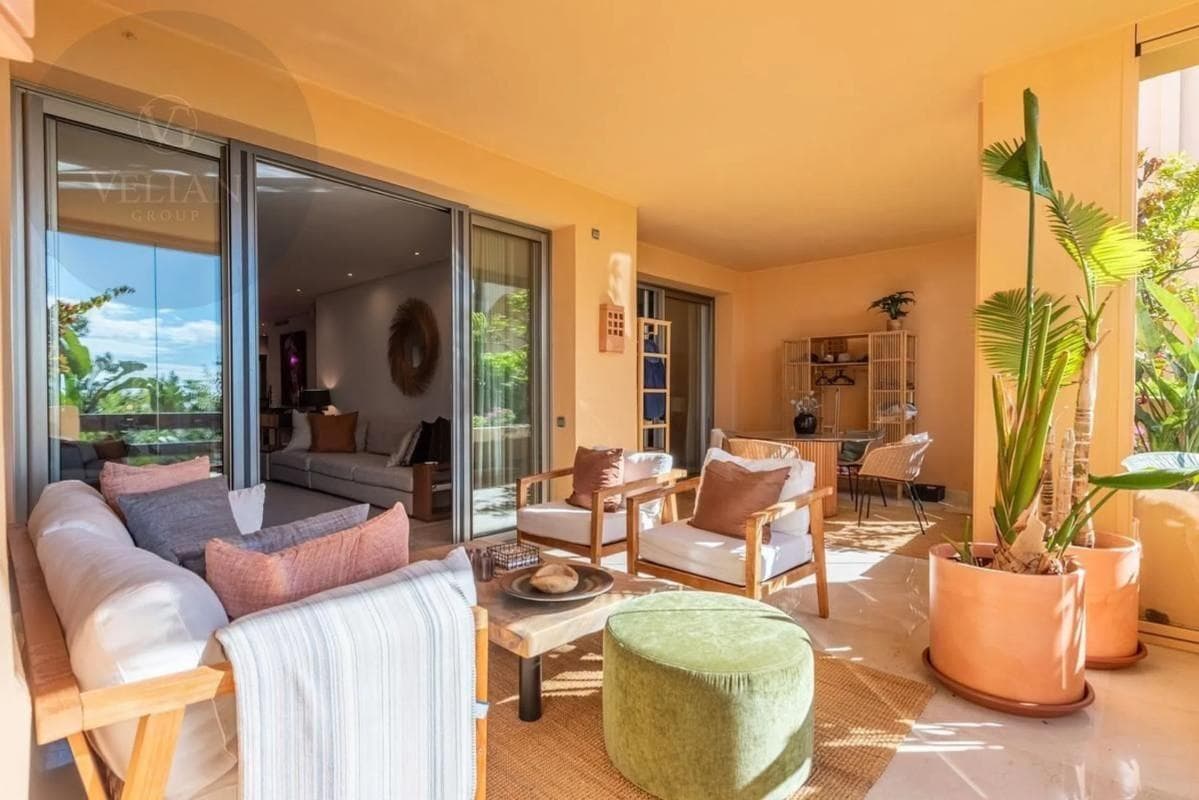 Sale of apartment in Sierra Blanca, Marbella
photo 2