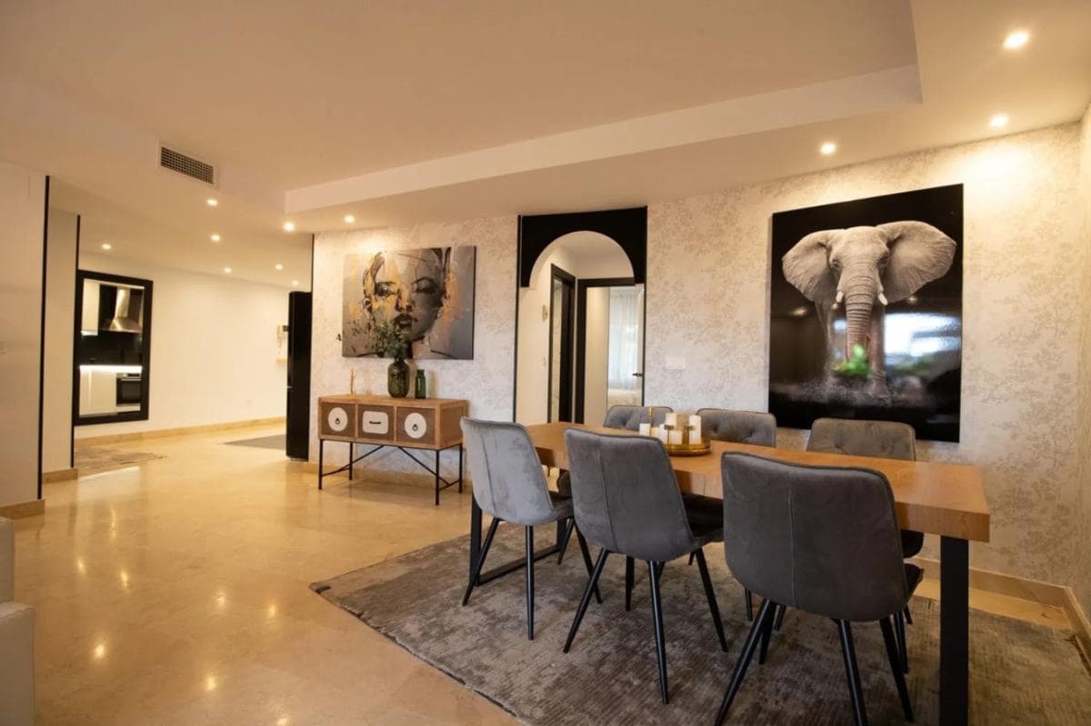 Sale of apartment in El Oasis de Marbella, 1, Marbella
photo 3