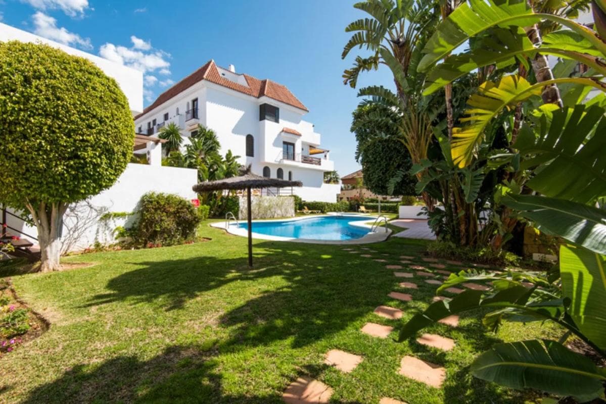 Sale of apartment in Calle Sierra Bermeja, 82, Marbella
photo 2