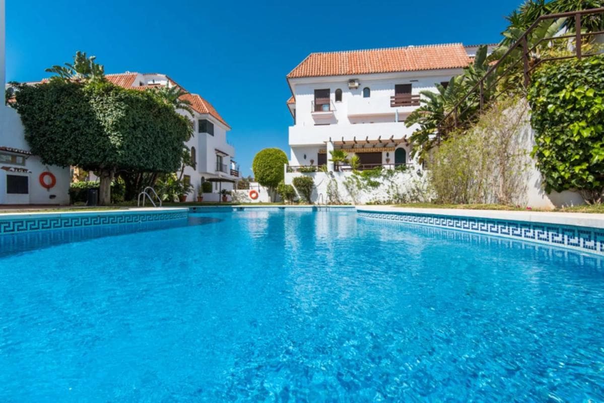 Sale of apartment in Calle Sierra Bermeja, 82, Marbella
photo 3