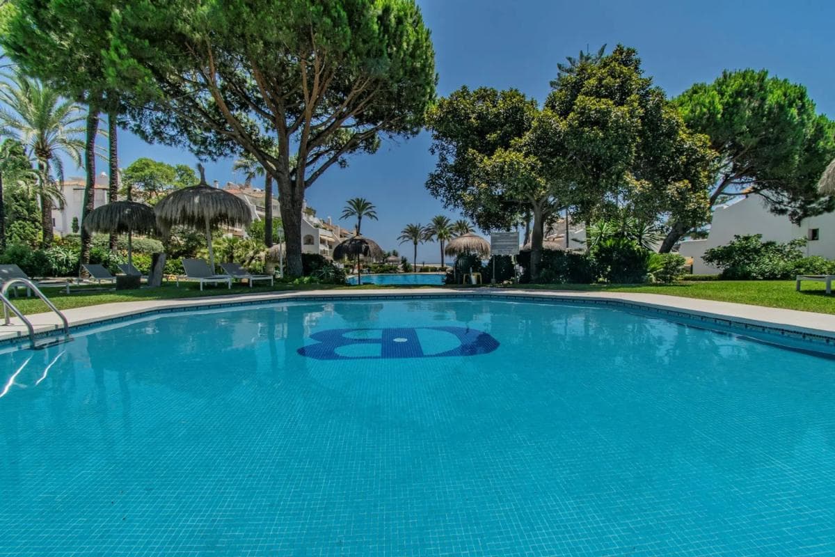 Sale of townhouse in BV REY FAHD , Marbella photo 5