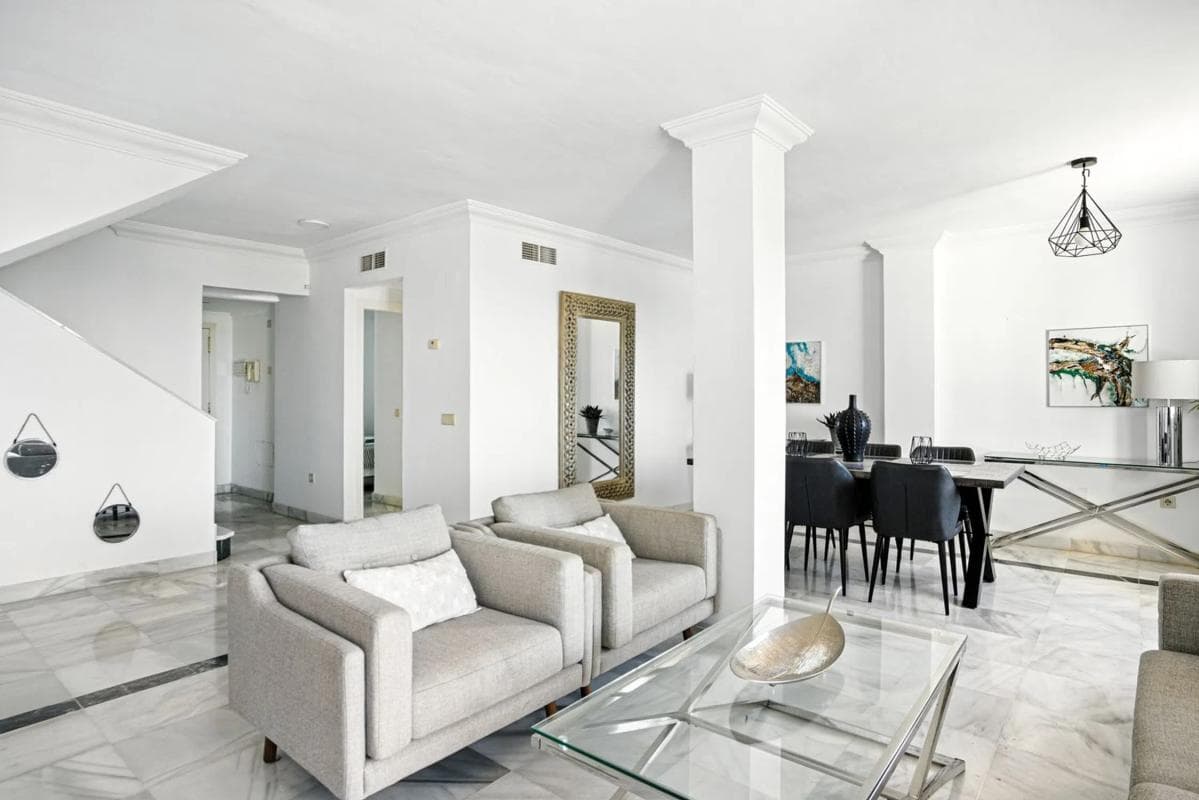 Duplex sale in Calle Teba, Marbella photo 2