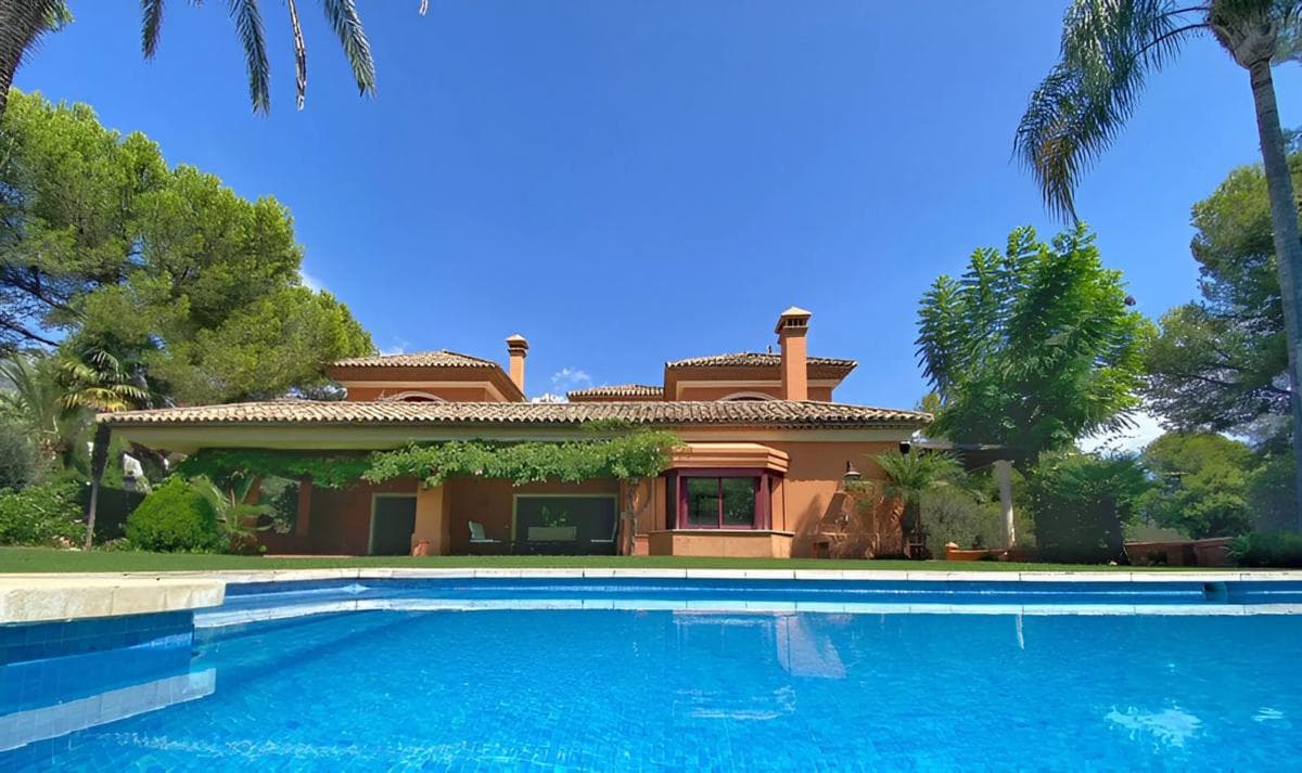 Sprzedaż niezależnego domku jednorodzinnego w Barrio Sierra Blanca, Marbella photo 5