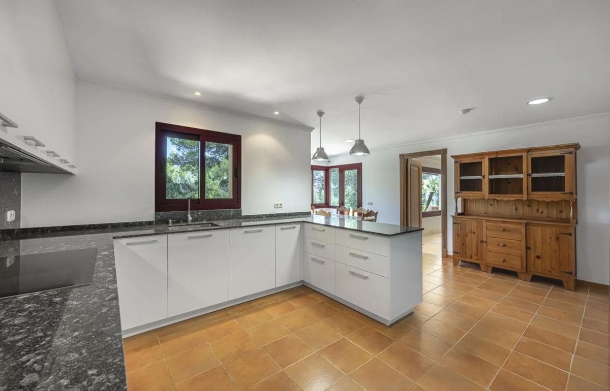 Venta de chalet independiente en Urbanizacion Altos Reales, 9 A, Marbella
photo 3