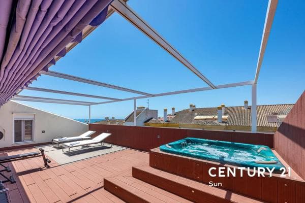 Duplex en venta en BV PRINCIPE ALFONSO HOHENLOH, 9, Marbella photo 1