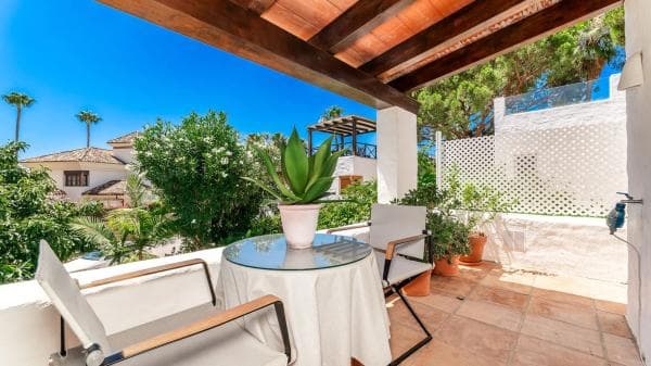 Chalet adosado en venta en Urbanización Sierra Blanca , Marbella photo 1