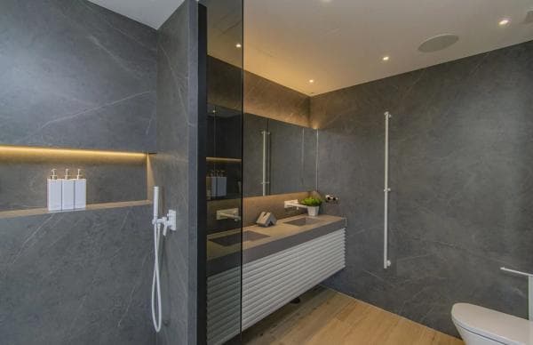 Chalet adosado en venta en Calle Tramo de Unión , Marbella photo 1