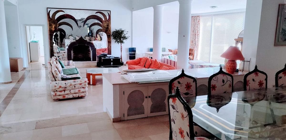 Venta de chalet independiente en Urbanización la Capellanía s/n, Marbella
photo 2