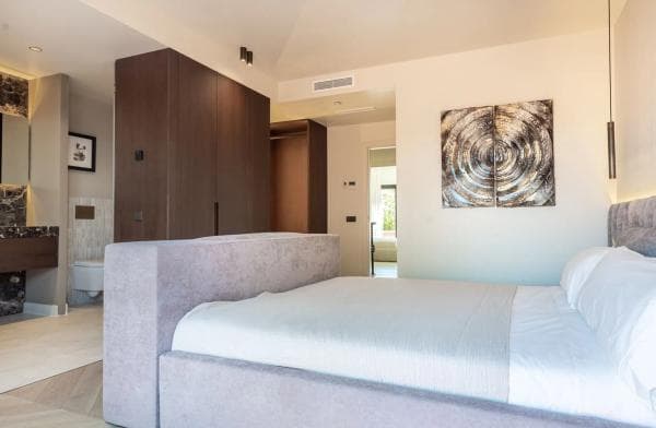 Chalet adosado en venta en Monte Marbella Club , Marbella thumbnail 1
