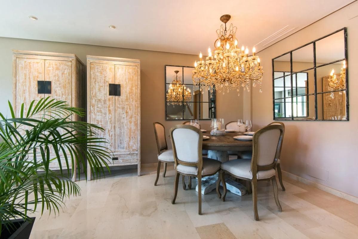Venta de chalet adosado en Urbanizacion La Meridiana , Marbella photo 2