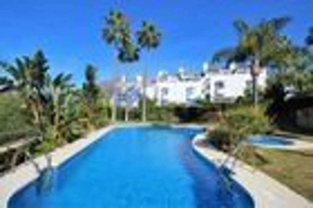 Sprzedaż szeregowego domku w Urbanizacion Lomas Marbella, 5 , Marbella photo 5