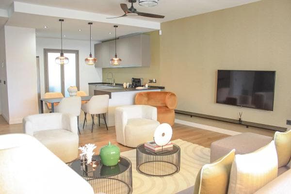 Duplex en venta en Calle Estena, Marbella thumbnail 2