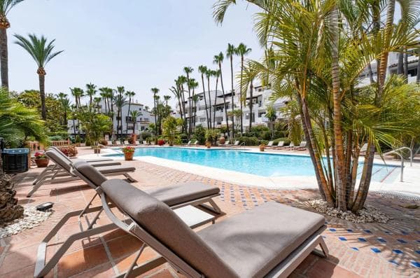 Apartment for sale in Puente Bridge Bridge Romano s/n, Marbella photo 1