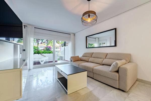Apartment for sale in Urbanizacion Camosan Blanes, Marbella thumbnail 1