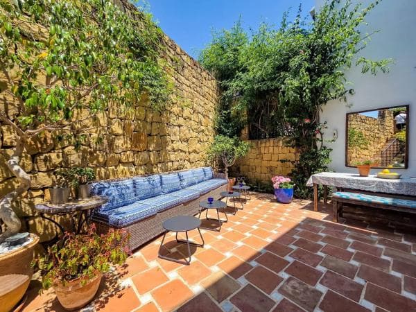 Chalet adosado en venta en El Batatal , Marbella thumbnail 1