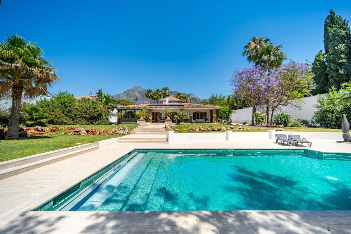 Venta de chalet independiente en Barrio Sierra Blanca, Marbella
photo 3