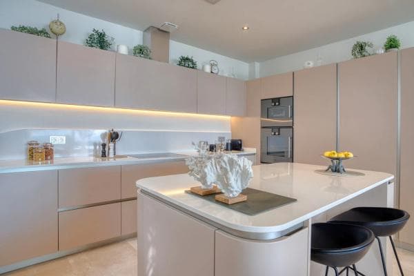 Duplex en venta en Barrio Sierra Blanca, Marbella photo 1