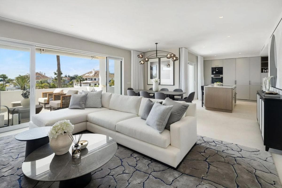 Duplex sale in Monte Paraiso, Portal 1, Puerta 23, Golden Mile s/n, Marbella photo 2