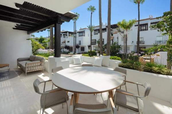 Piso en venta en Urbanizacion Marina Marbella, Marbella
photo 1