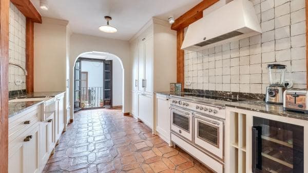 Chalet adosado en venta en Calle las Herrizas , Marbella photo 1