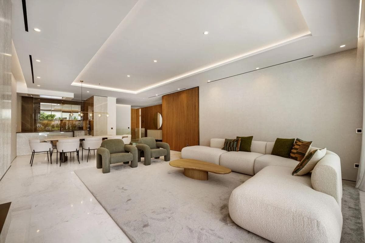 Duplex sale in Urbanización Jardines del Río, Marbella photo 2
