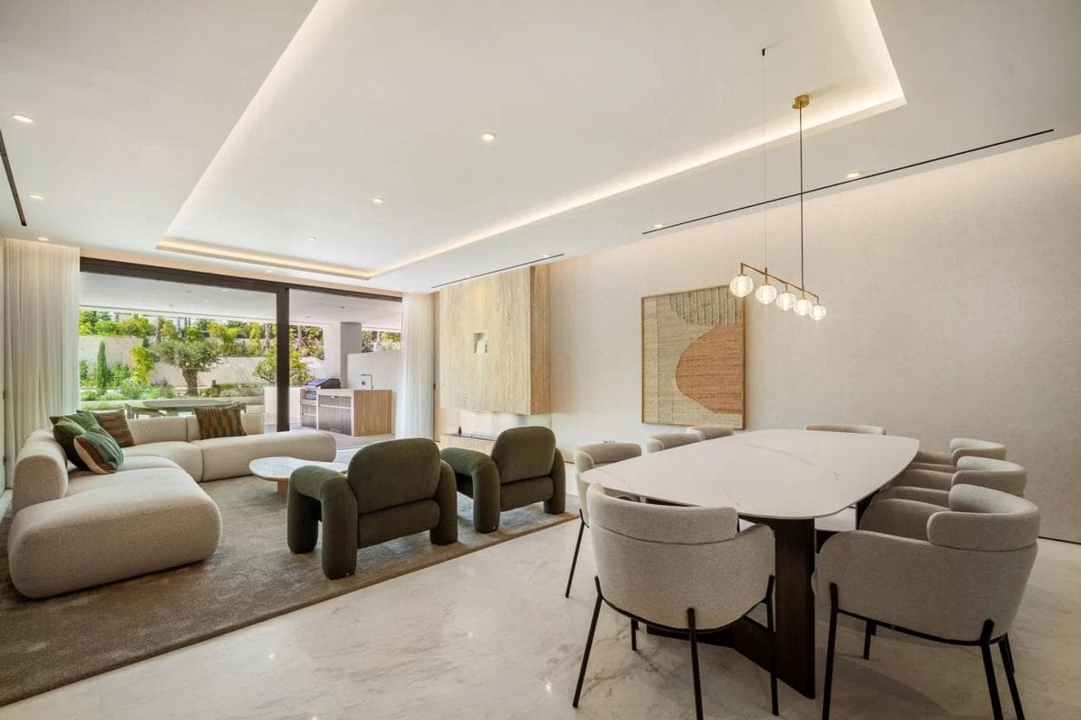Duplex sale in Urbanización Jardines del Río, Marbella photo 4