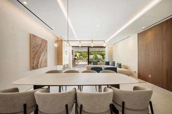 Duplex en venta en Urbanización Jardines del Río, Marbella thumbnail 1