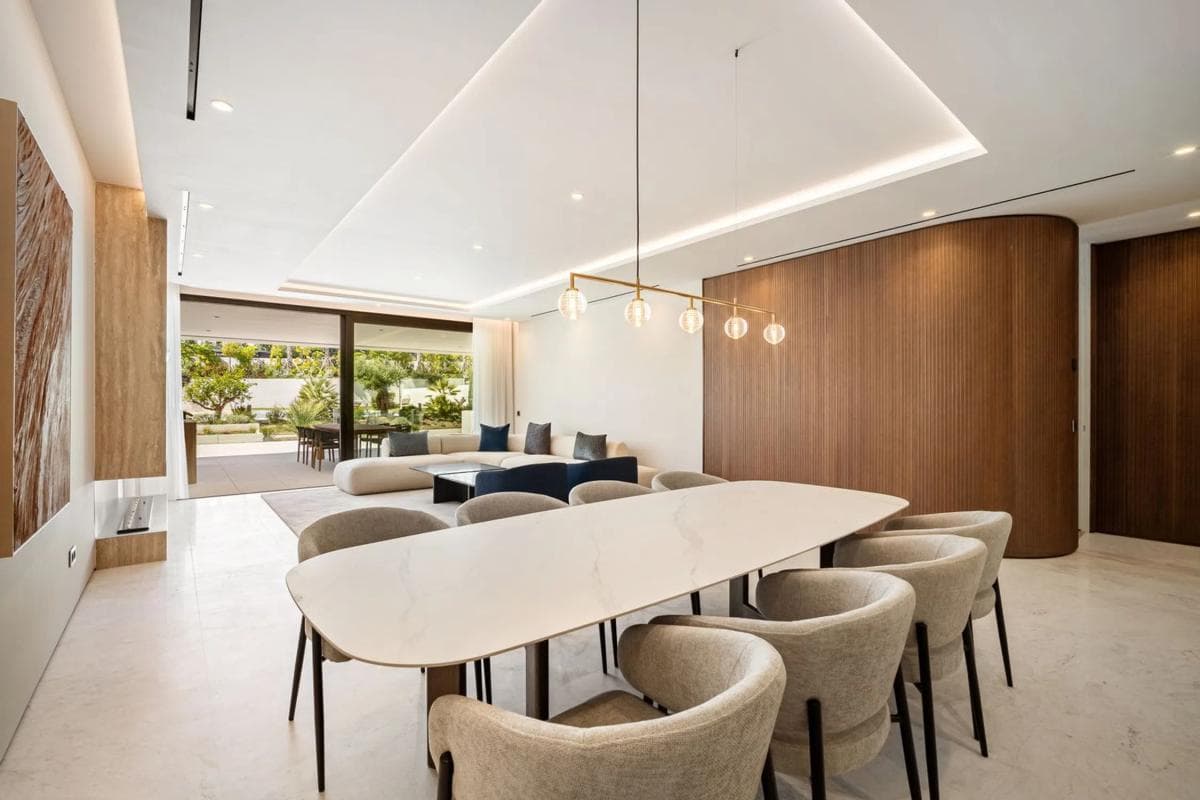 Duplex sale in Urbanización Jardines del Río, Marbella photo 3