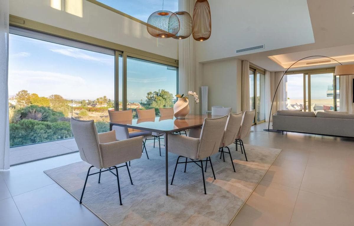 Duplex sale in Urbanización Jardines del Río, Marbella photo 3