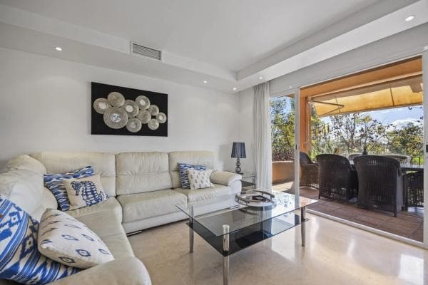 Piso en venta en El Oasis de Marbella, Marbella
thumbnail 1