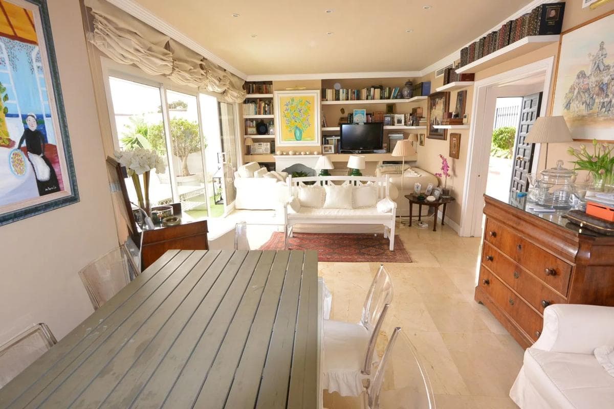 Venta de piso en Calle Sierra Bermeja, 11 -A, Marbella
photo 4