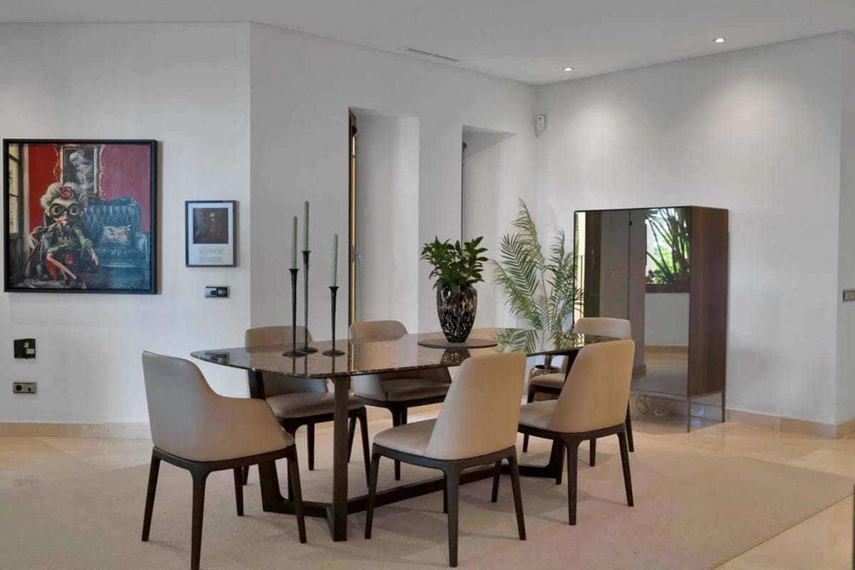 Venta de piso en Lugar Urbanizacion Altos Reales, Marbella
photo 2