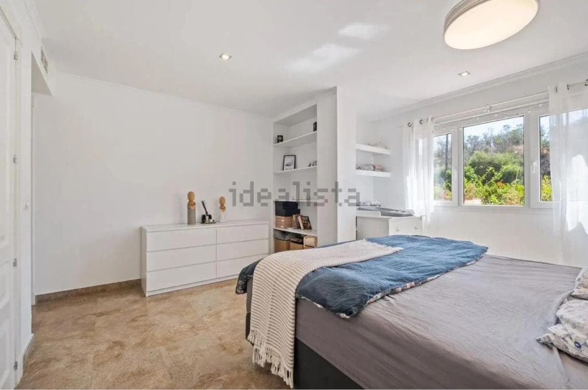 Venta de piso en Calle Sierra Cazorla, 2, Marbella
photo 2