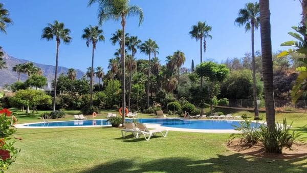 Piso en venta en Calle Sierra Bermeja, 2, Marbella
photo 1