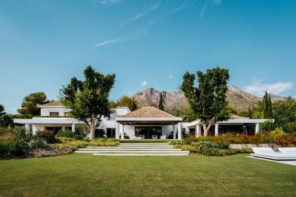 Chalet independiente en venta en Calle Sierra Blanca, Marbella
photo 1