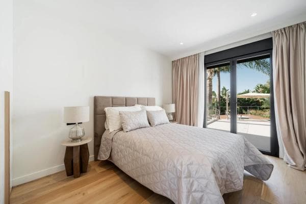 Chalet independiente en venta en Barrio Nagüeles, Marbella
thumbnail 1