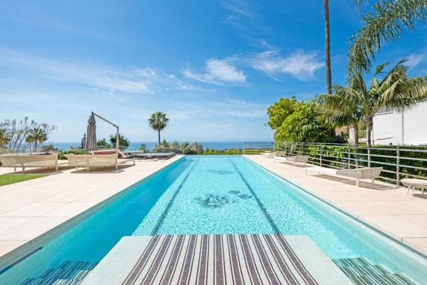 Chalet independiente en venta en Barrio Puente Romano, Marbella
thumbnail 1