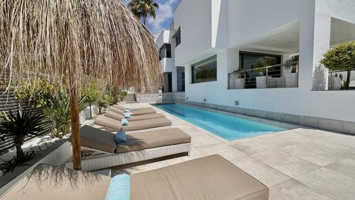 Venta de chalet independiente en Barrio Sierra Blanca, Marbella
photo 5