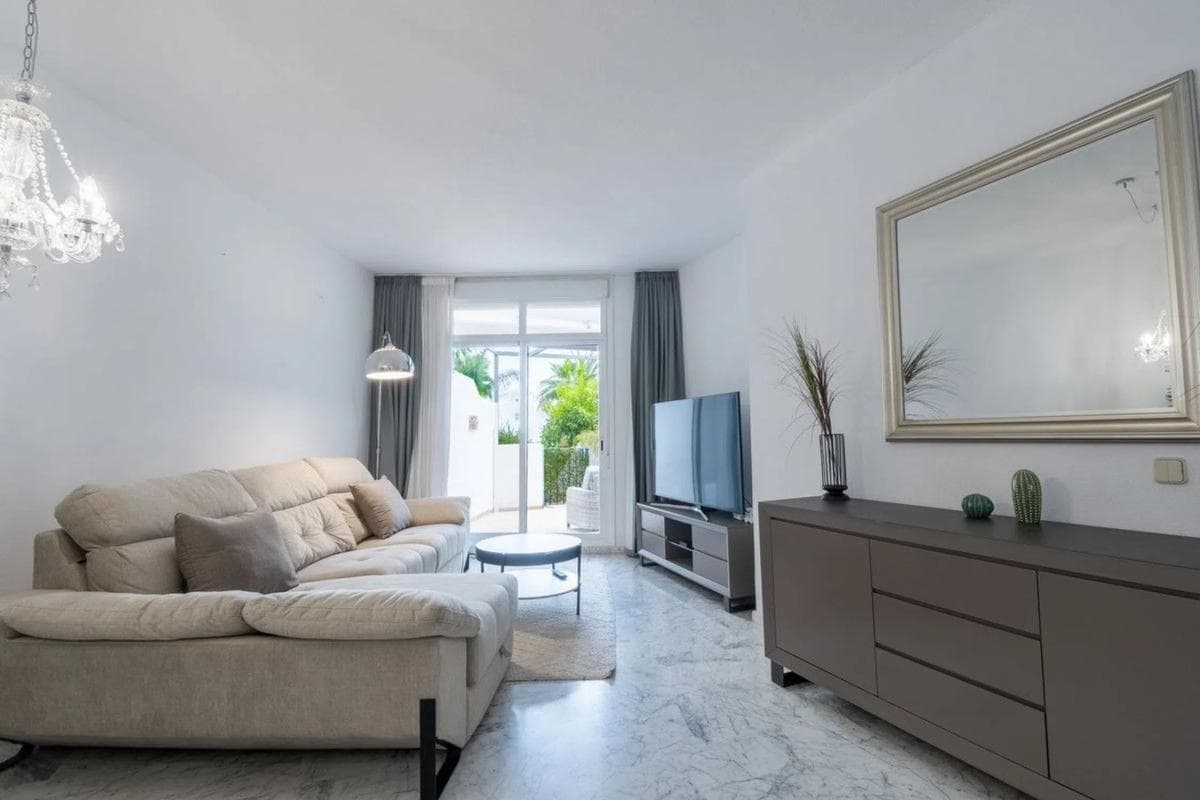 Sale of apartment in Marbella Real Bl:E s/n, Marbella
photo 2