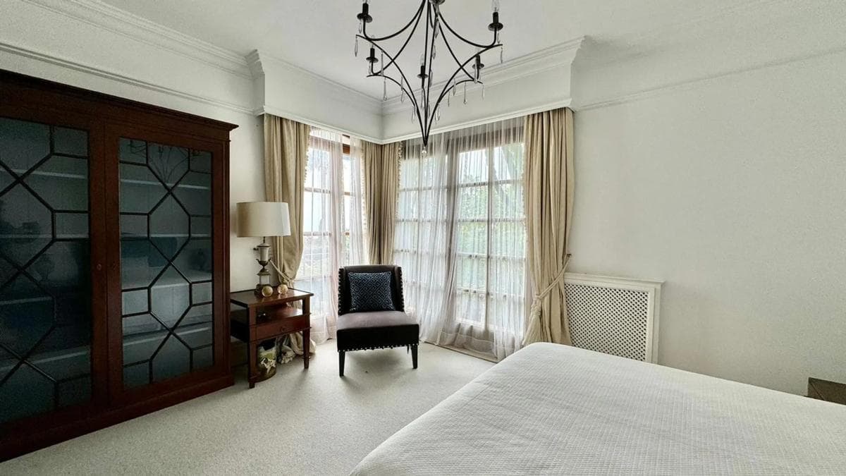 Venta de chalet independiente en Barrio Sierra Blanca, Marbella
photo 2