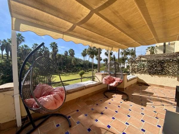 Piso en venta en Calle Sierra de Cazorla, Marbella
thumbnail 2