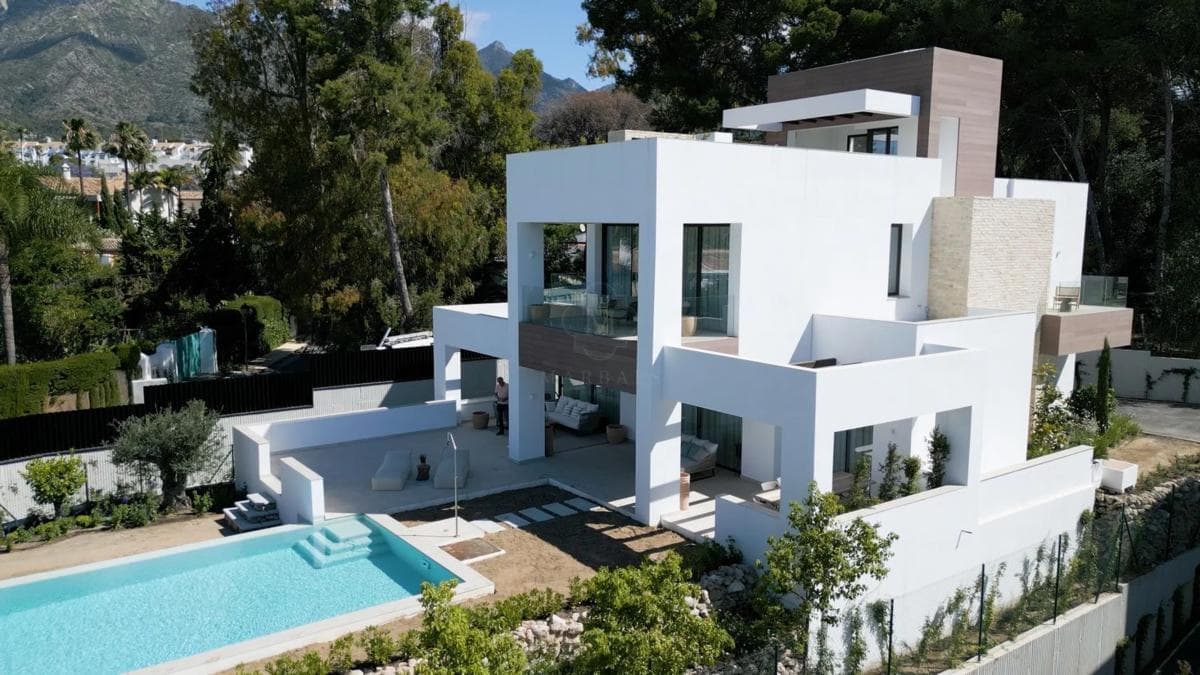 Venta de chalet independiente en Barrio Puente Romano, Marbella
photo 4