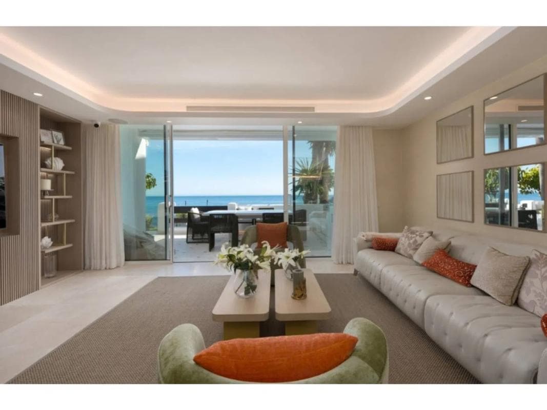 Venta de piso en ኡርባኒሳሲኦን ፑኤንቴ ሮማኖ, Marbella
photo 3